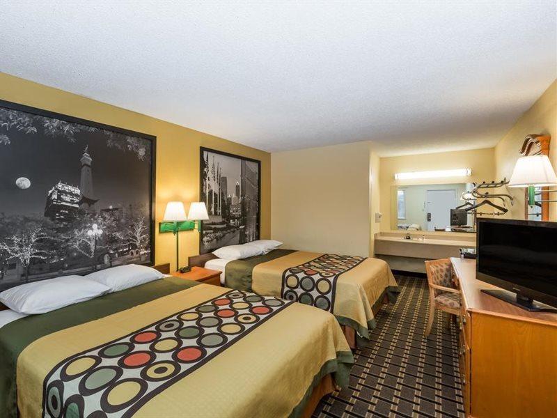 Super 8 By Wyndham Indianapolis-southport Rd Indianápolis