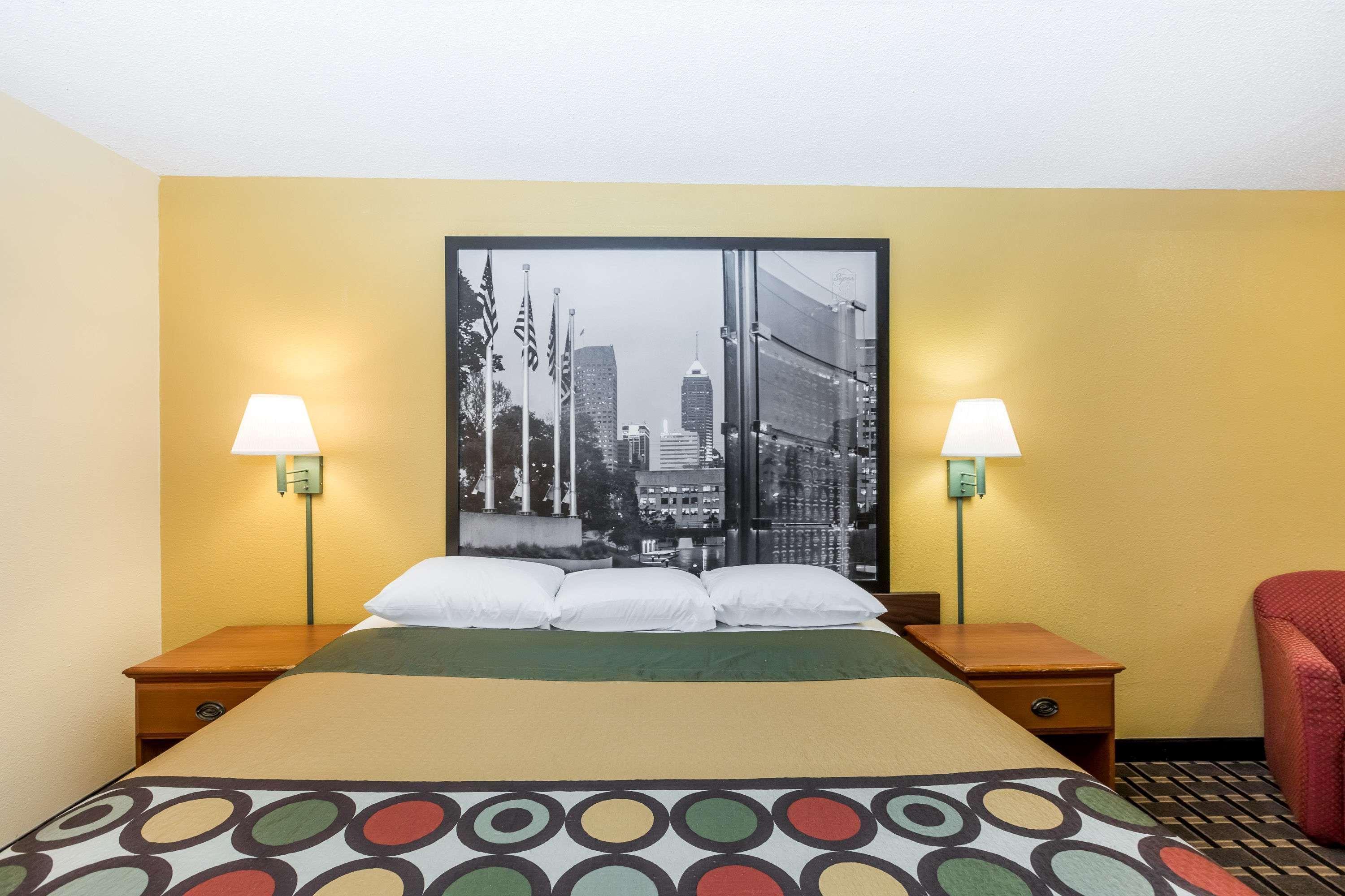 Motel Super 8 By Wyndham Indianapolis-southport Rd