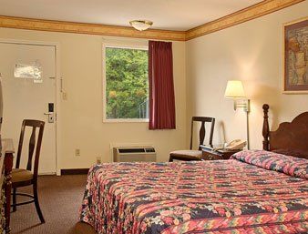 Super 8 By Wyndham Indianapolis-southport Rd 2*
