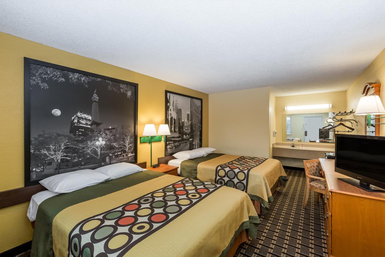 Motel Super 8 By Wyndham Indianapolis-southport Rd 2*