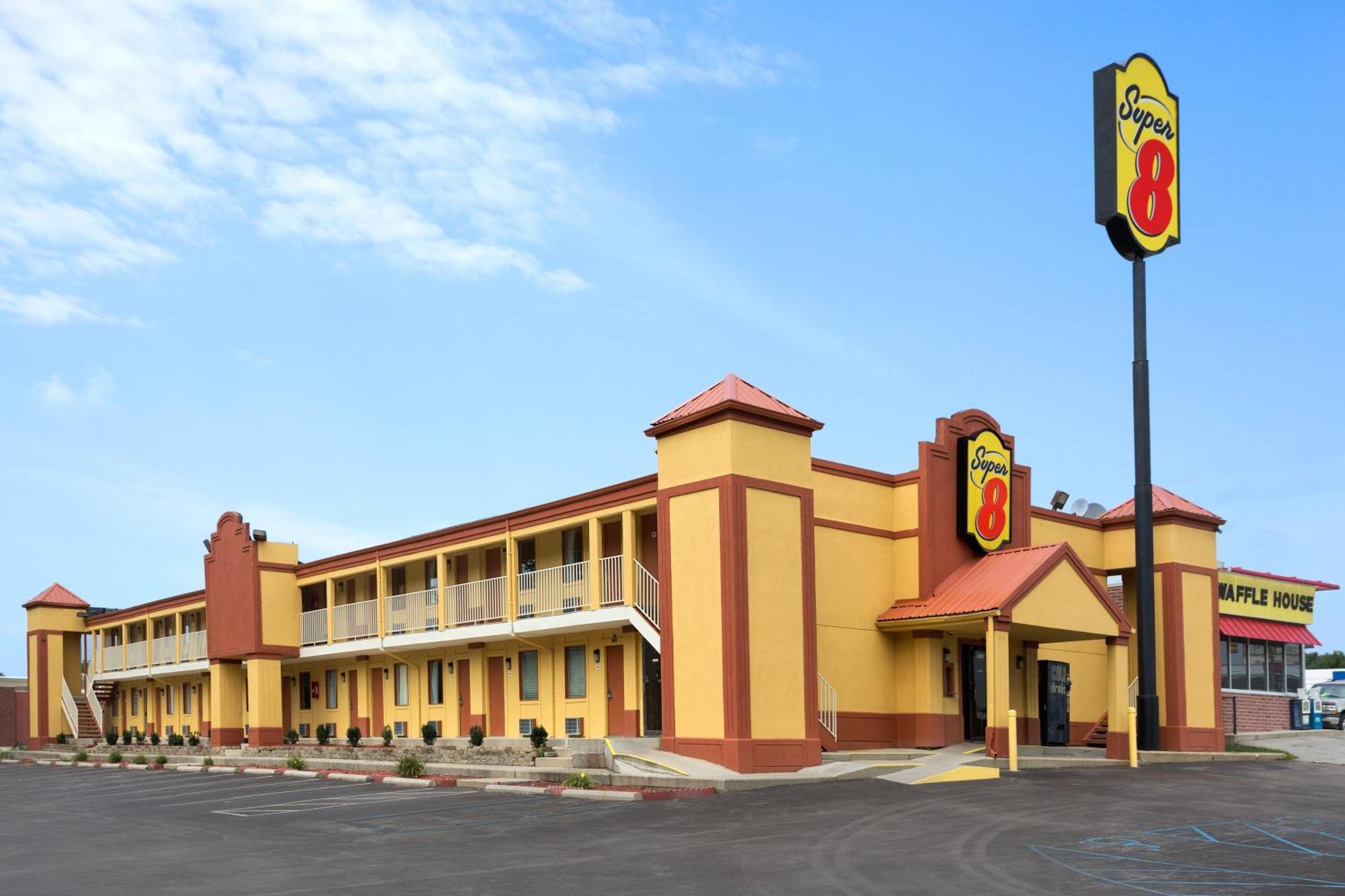 Motel Super 8 By Wyndham Indianapolis-southport Rd