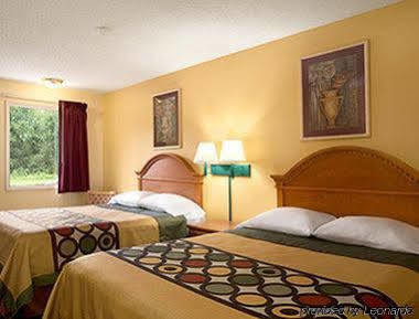 Super 8 By Wyndham Indianapolis-southport Rd Indianápolis